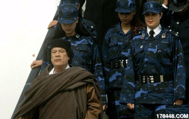卡扎菲的女子敢死队1.jpg