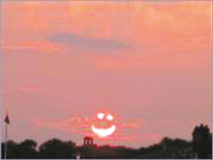 微笑太阳.jpg